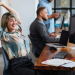 Einfach wirksam: niedrigschwellige Maßnahmen für weniger Stress und mehr Zufriedenheit im Betrieb